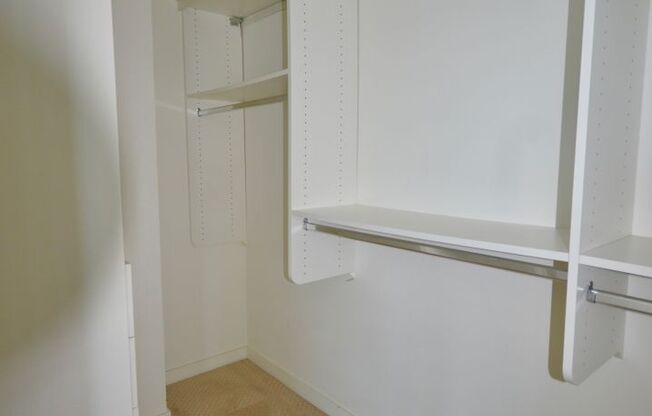 2 beds, 2 baths, $3,950, Unit Unit 1604