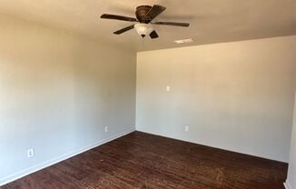 4 beds, 1 bath, $1,350