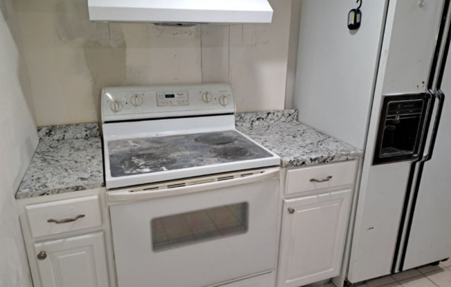 1289 W CUSTER PL