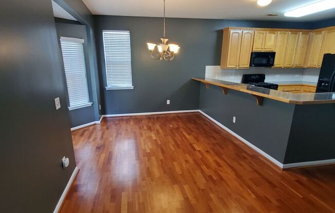 3 beds, 2.5 baths, $2,000