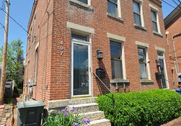 495 S LAZELLE ST