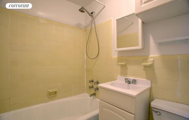 Studio, 1 bath, $2,800, Unit 7