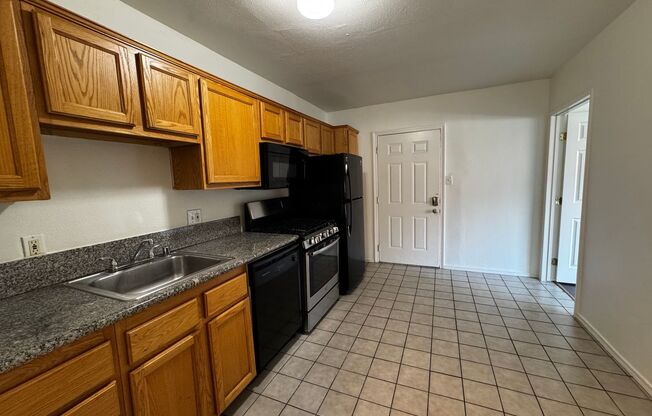 2 beds, 1 bath, 550 sqft, $2,450, Unit 1115-1