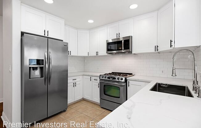 5132 Maplewood Ave Unit 208