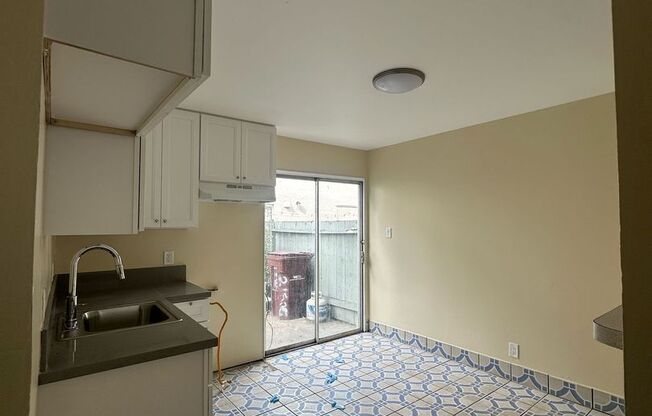 Introducing A Newly Renovated Apartment