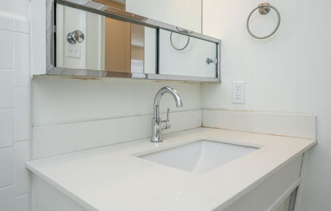 1 bed, 1 bath, 575 sqft, $1,157, Unit 1205-A