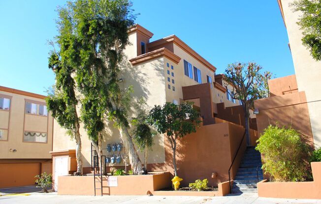 Topanga Townhomes