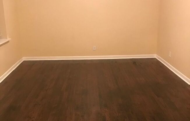 122-124 S California Ave/2806-12 W Wilcox St.