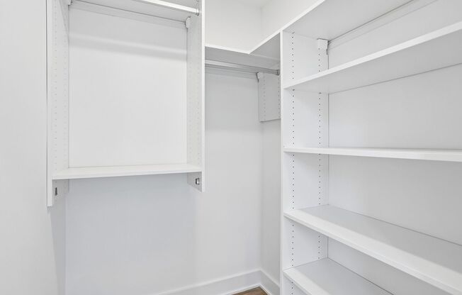 2 beds, 2 baths, 1,000 sqft, $1,950, Unit 303
