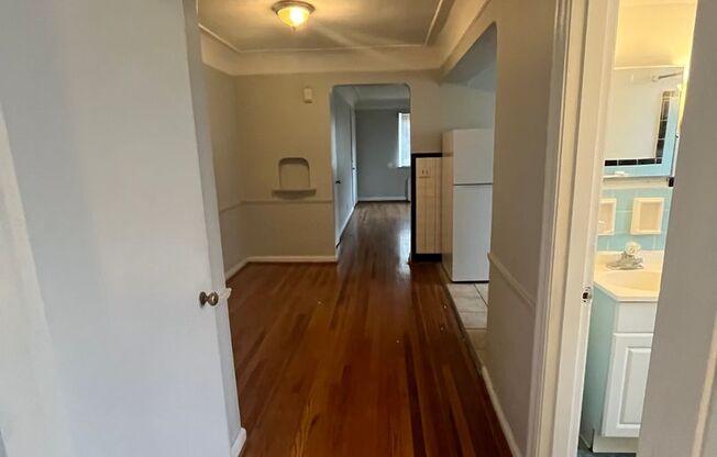 1 bed, 1 bath, 700 sqft, $750, Unit 7080 4