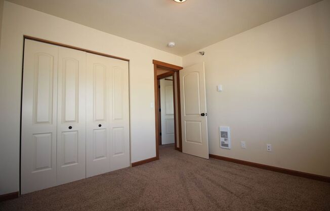 2 beds, 2 baths, $995, Unit Unit K