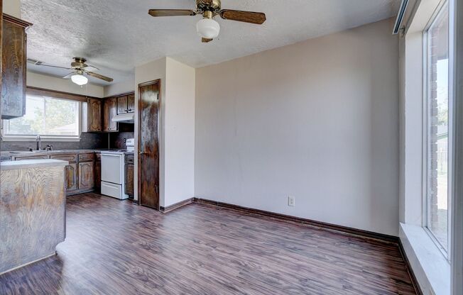 2 beds, 2 baths, $1,195