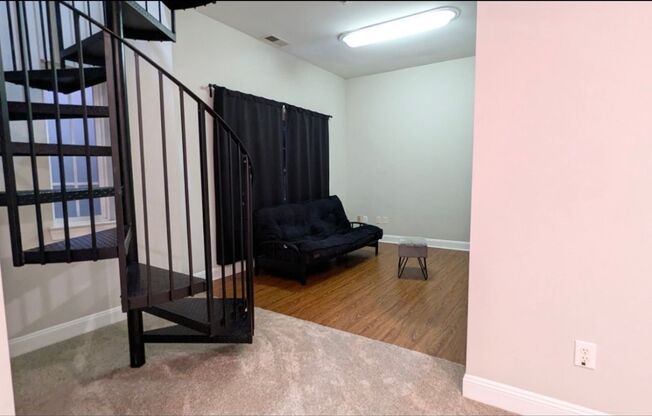 2 beds, 2 baths, $2,000