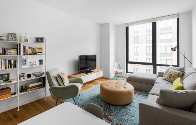 23 W 116 ST