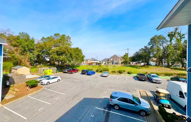 2 beds, 2 baths, 950 sqft, $1,705, Unit 2107-10
