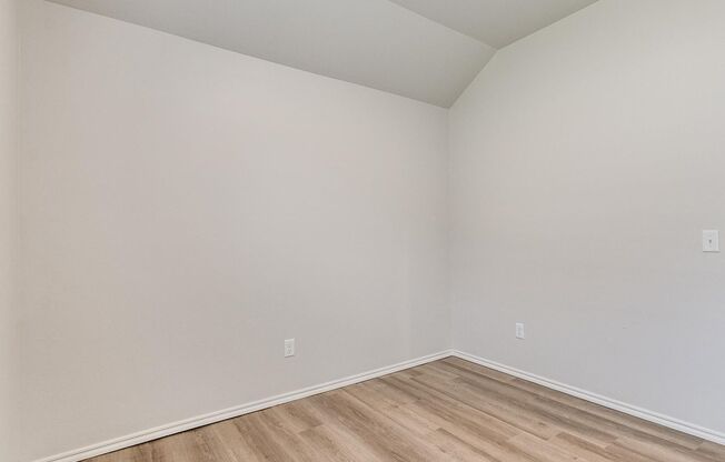 3 beds, 2 baths, 1,200 sqft, $1,545, Unit A - 10539 Lawson Place Rd