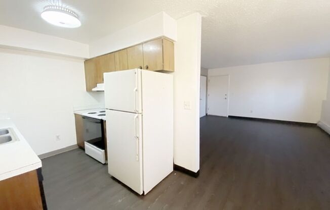 2 beds, 1 bath, $1,450, Unit 1