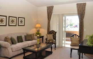 Crescent Ridge Apartments