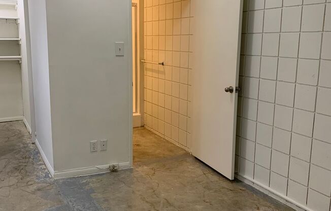 Studio, 1 bath, $1,395, Unit 18