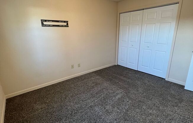 3 beds, 1 bath, $1,450