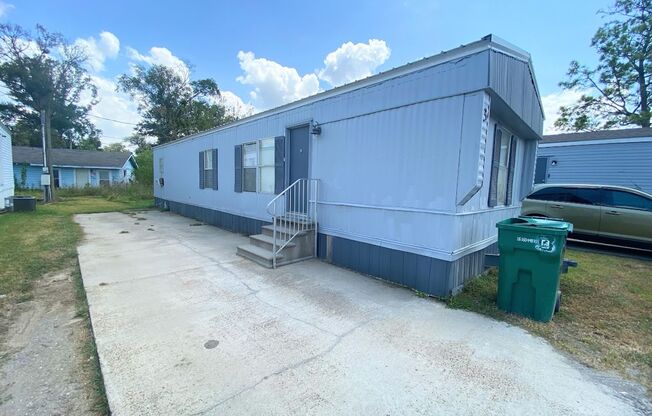 Remodeled Mobile Home: 2 Bed, 1 Bath in Sulphur, LA