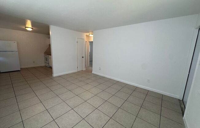 2 beds, 1 bath, 650 sqft, $1,625, Unit F