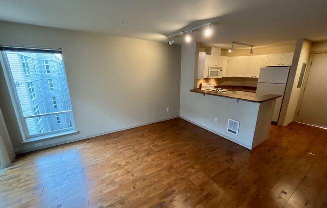 1 bed, 1 bath, $1,750, Unit # 414