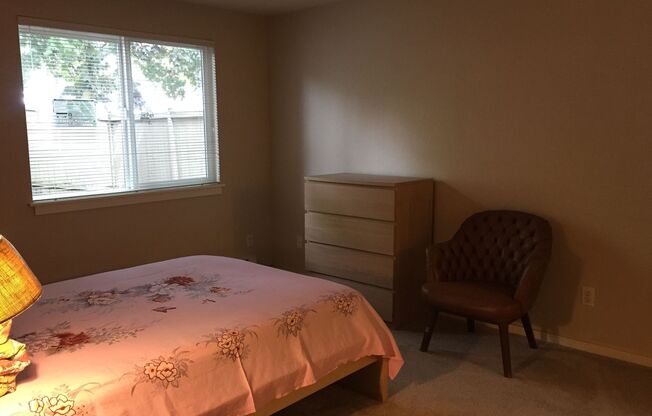 2 beds, 1 bath, $2,250, Unit Unit A104