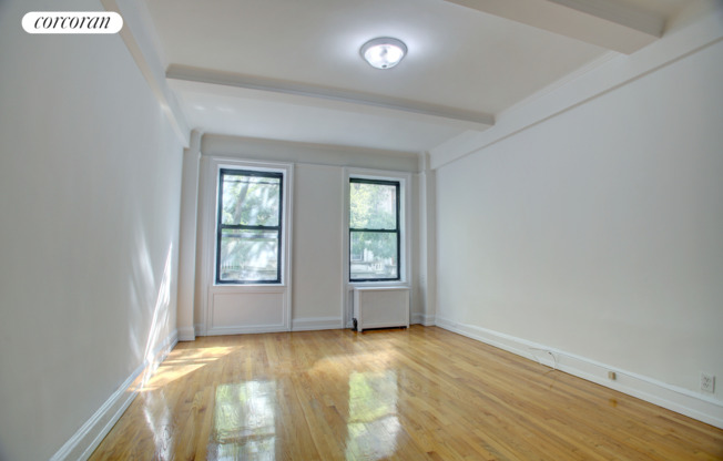 315 W 102 ST