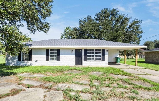 NEW ON MARKET HOLIDAY GARDENS SUBDIVISION CROWLEY