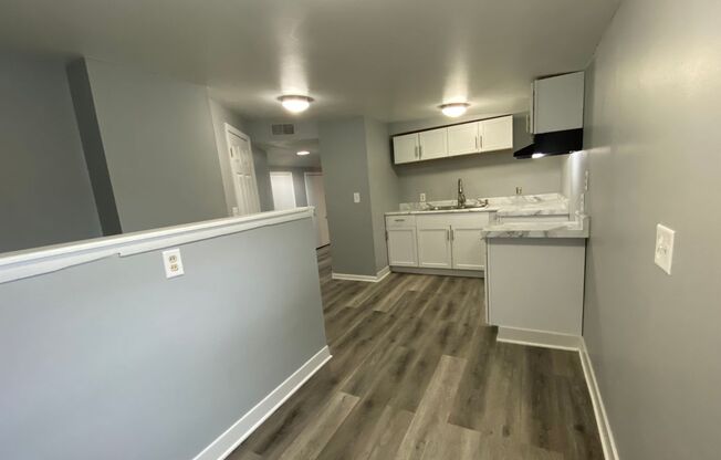 2 beds, 1 bath, $800, Unit 1024/05