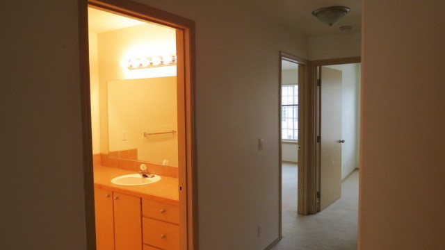 2 beds, 1 bath, 785 sqft, $1,495, Unit A5