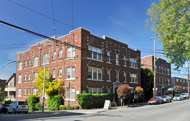 Olympic Arms/ Grayson Apartments