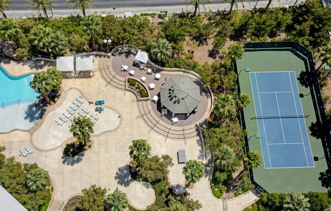 1 bed, 1.5 baths, $2,200