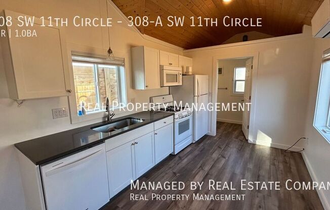 308 SW 11 CIR
