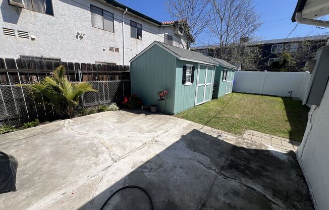 RARE OPPORTUNITY! Beautiful 2 Bedroom 1 Bathroom Home off Adams Ave