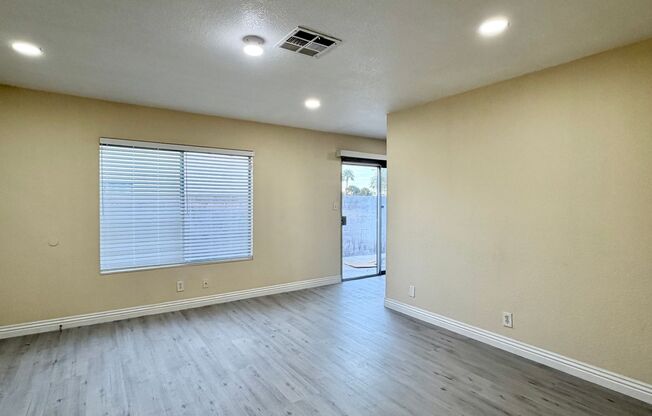 Newly remodeled 3bd/2bath