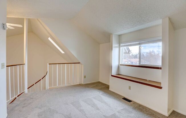 1 bed, 2 baths, 890 sqft, $1,800, Unit 302