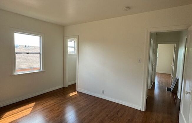 2 beds, 1 bath, $2,995