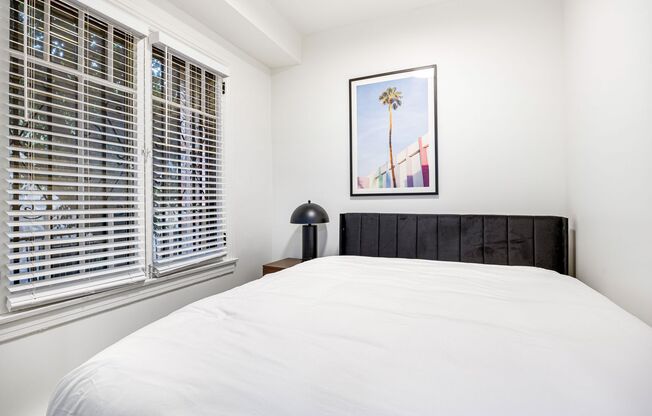 Studio, 1 bath, 540 sqft, $1,950, Unit 106