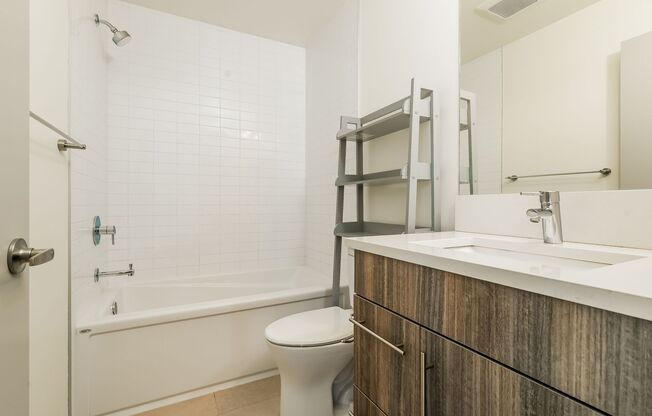 Airy 2-Bed Townhome with Private Rooftop & Modern Comforts