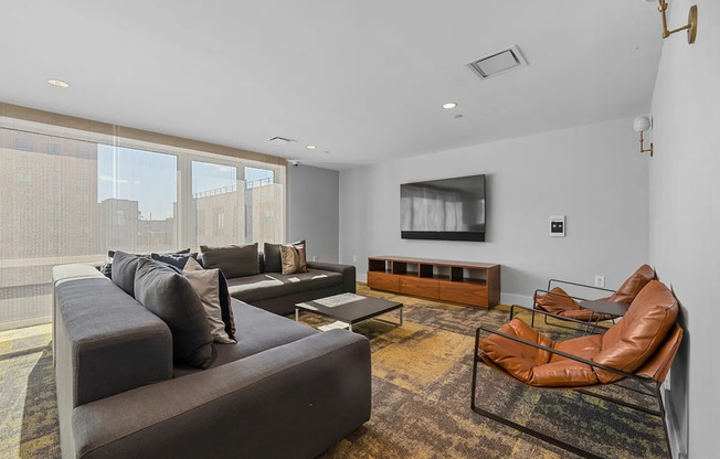 1 bed, 1 bath, $2,995, Unit 105D