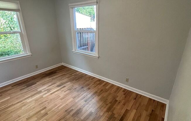 2 beds, 1 bath, $1,895