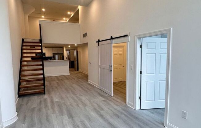 3 beds, 2 baths, 1,292 sqft, $2,045, Unit Unit 302 (Loft)