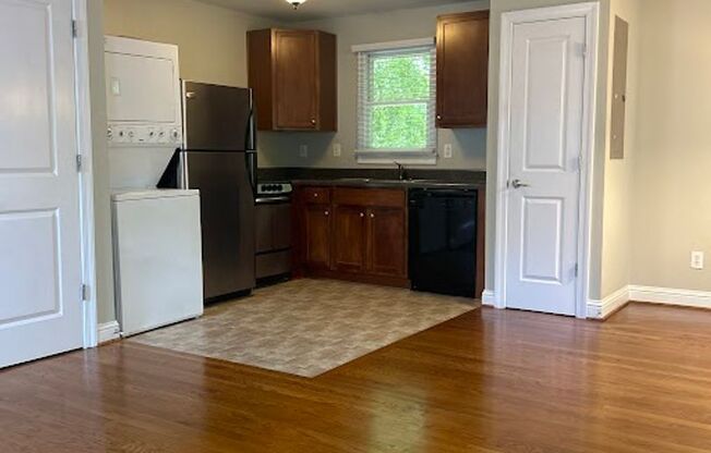 88 Lucy St SE