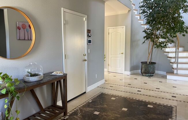 Spectacular 2 story home  w/pool/spa/bulit in BBQ, fire pit and Bocci ball court