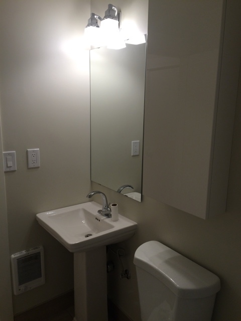 1 bed, 1 bath, 700 sqft, $1,595