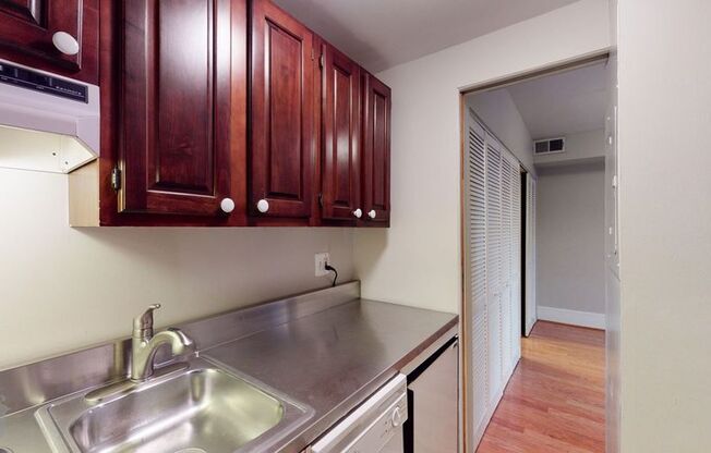 2032 16th St NW Unit 1