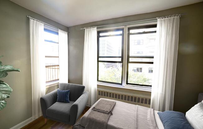 Studio, 1 bath, $3,400, Unit 6C