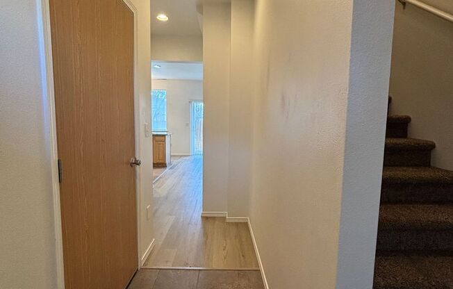 Pet Friendly 3 bedroom Townhouse!